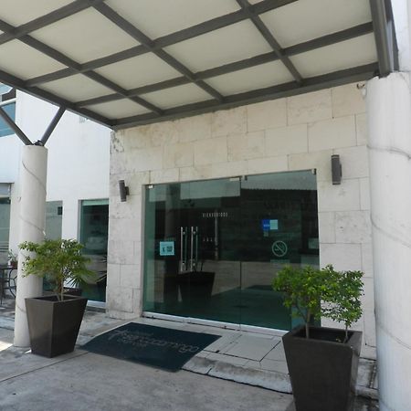 Hotel Santo Domingo Express Villahermosa Exteriör bild