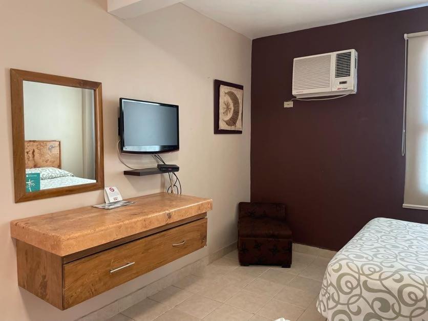 Hotel Santo Domingo Express Villahermosa Exteriör bild
