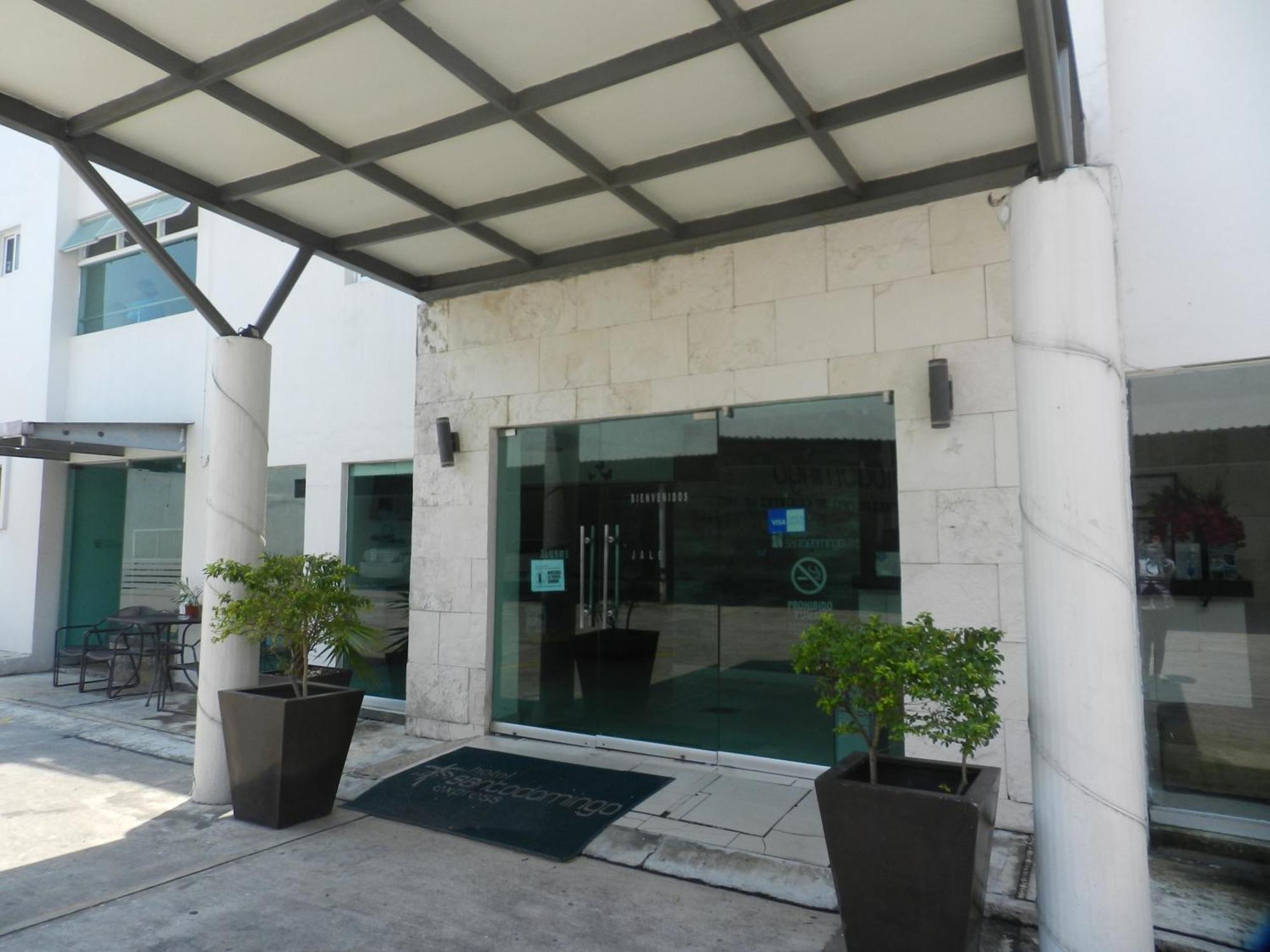 Hotel Santo Domingo Express Villahermosa Exteriör bild